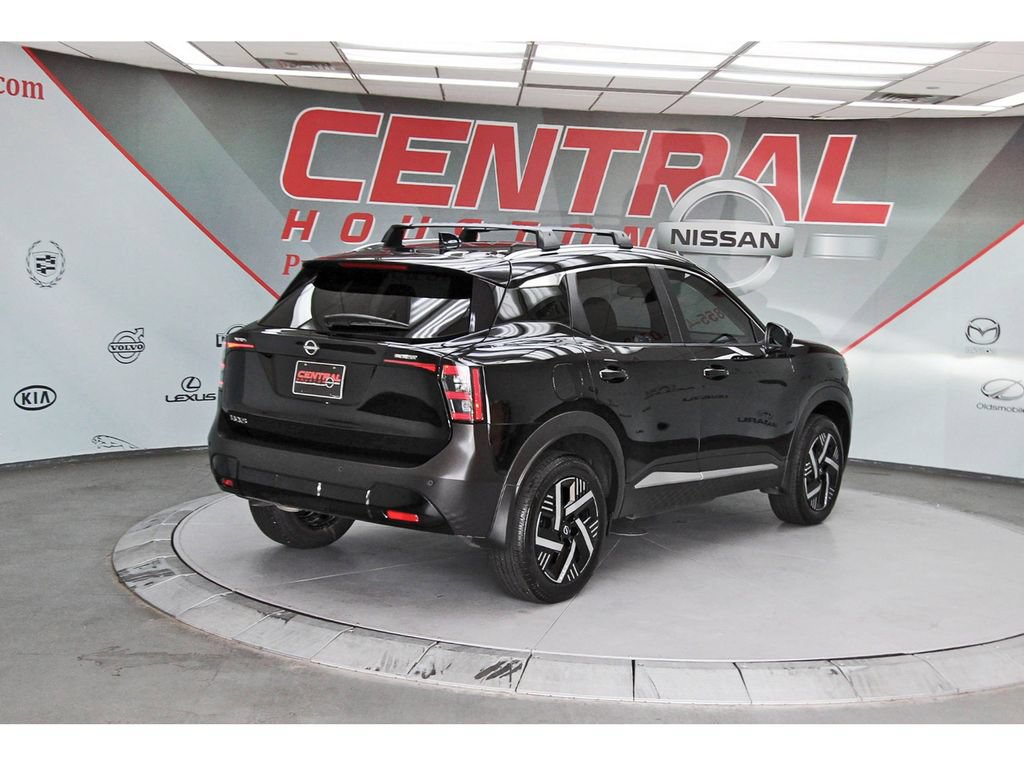 Used 2026 Nissan Kicks SV w/ SV Premium Package FWD image 4