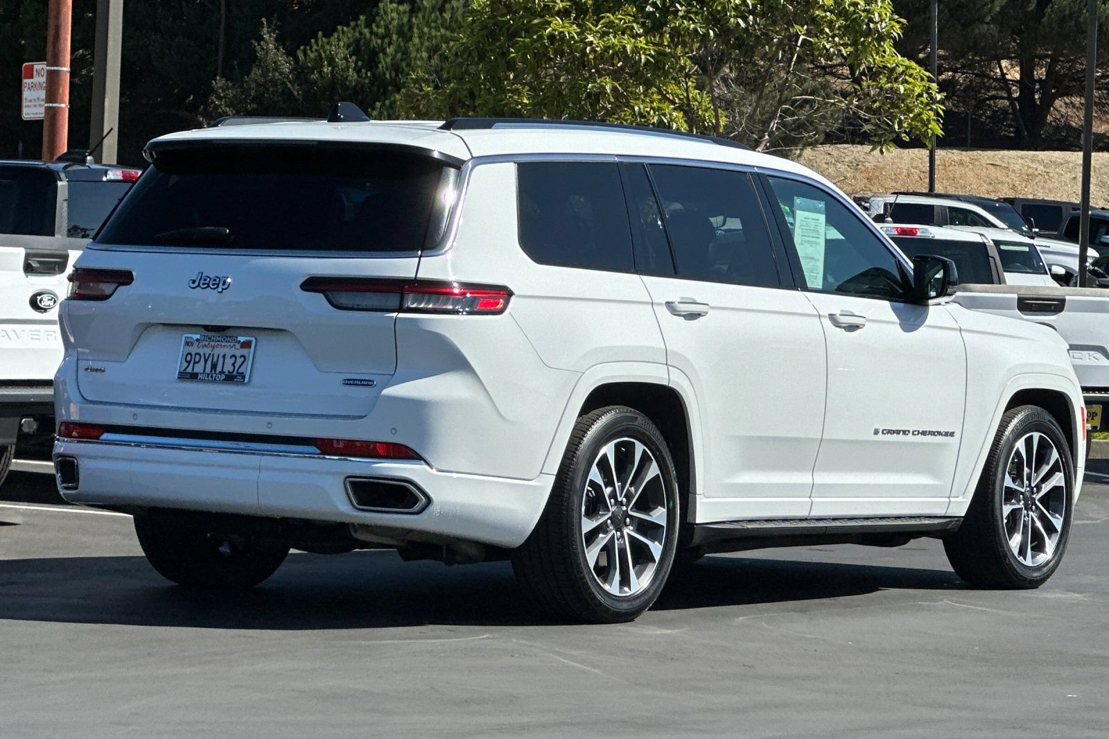 Certified 2024 Jeep Grand Cherokee L Overland w/ Trailer Tow Package AWD/4WD image 4