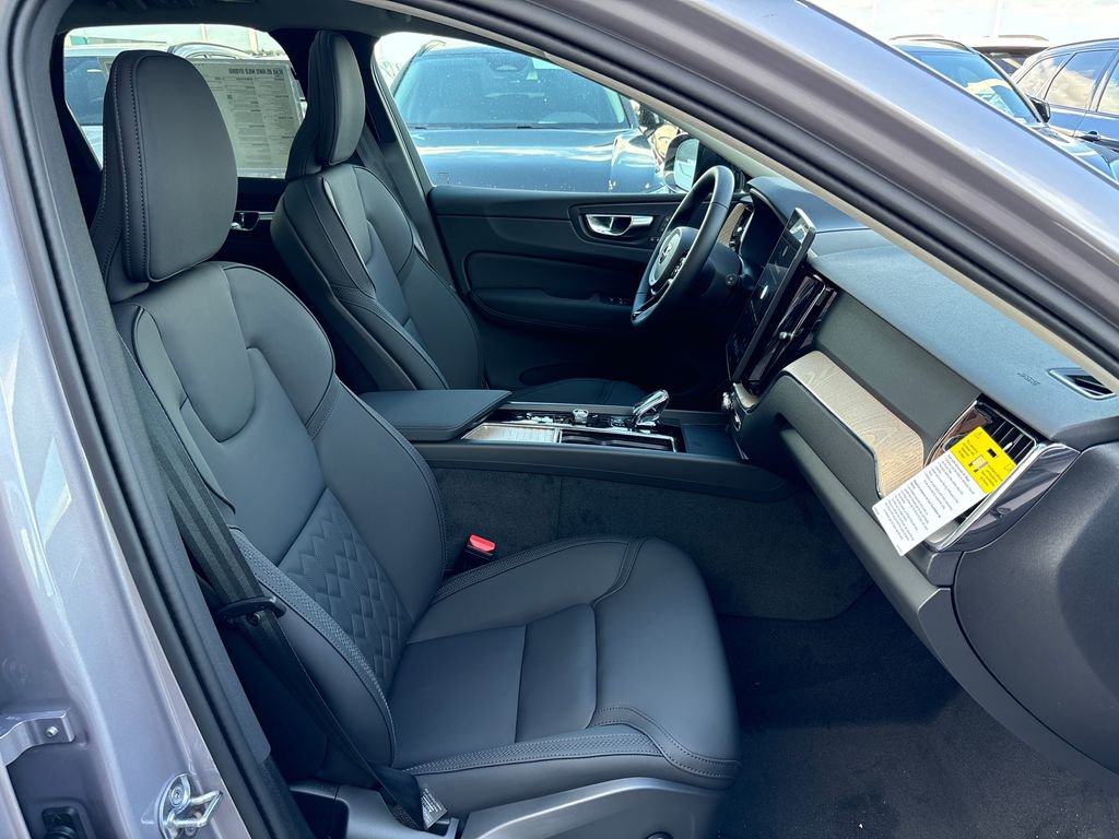 New 2026 Volvo XC60 B5 Core image 13