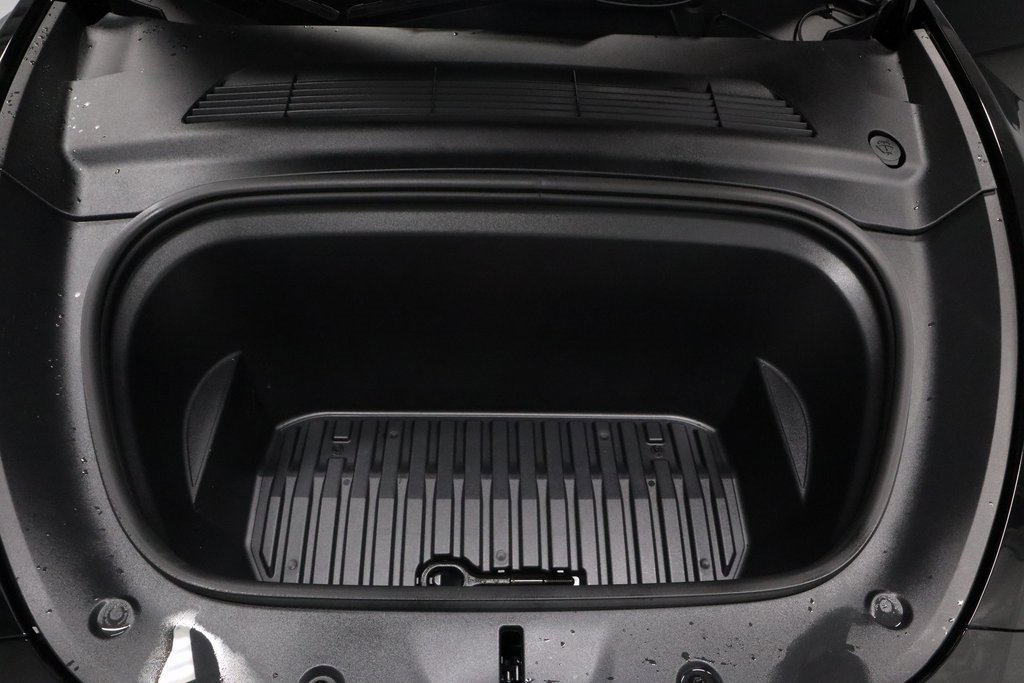 Used 2023 Tesla Model Y Long Range image 15