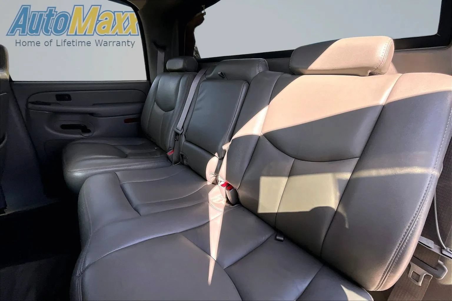 Used 2005 Chevrolet Avalanche Z71 w/ Sun And Sound Package AWD/4WD image 25