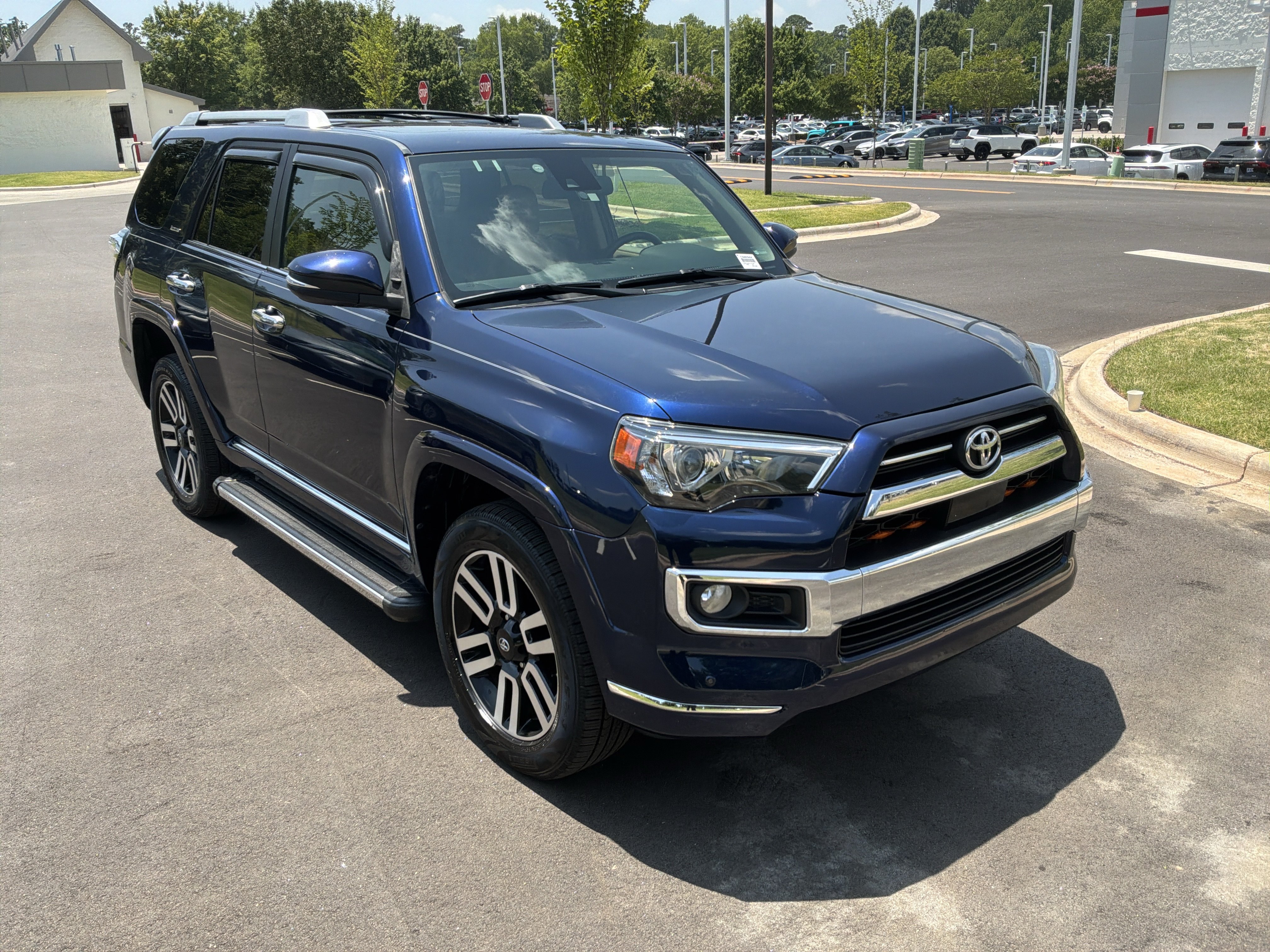 Used 2020 Toyota 4Runner Limited AWD/4WD image 2