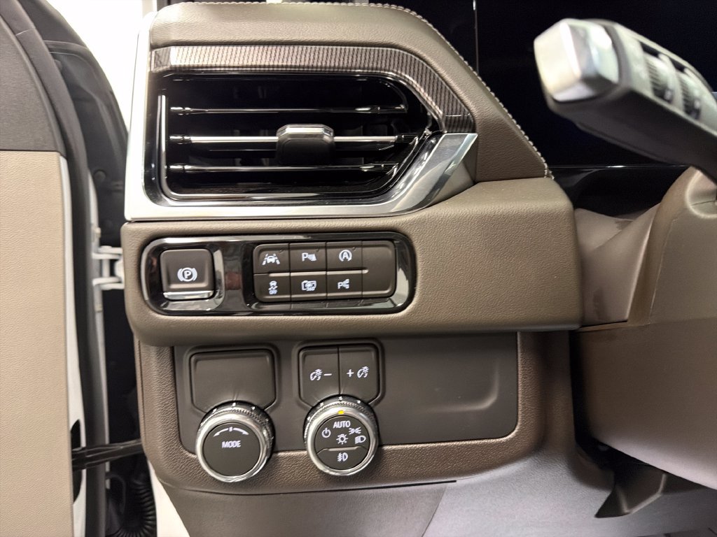 New 2027 GMC Yukon Elevation w/ LPO, Floor Liner Package RWD image 19