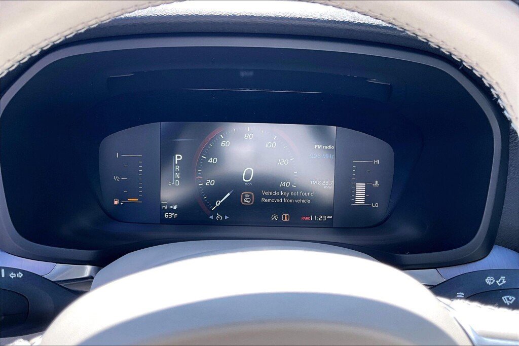 Used 2019 Volvo S60 T6 Momentum image 8