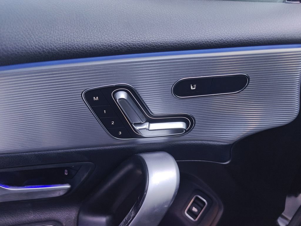 Used 2020 Mercedes-Benz A 220 A 220 w/ Premium Package image 6