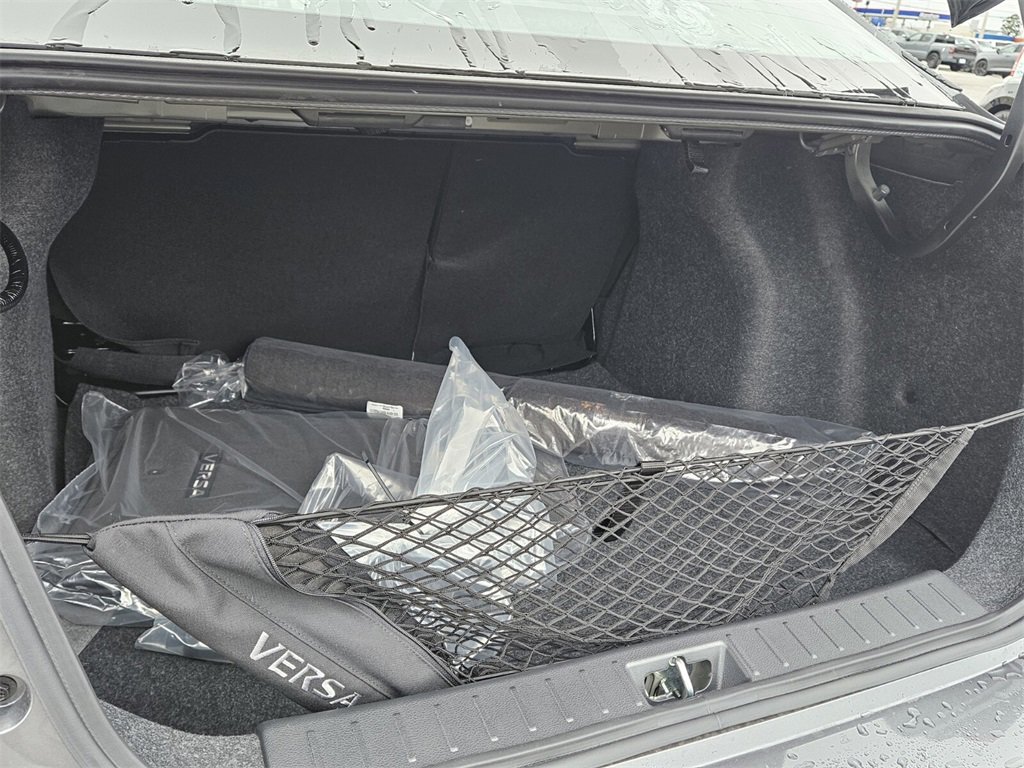 New 2025 Nissan Versa SR image 11