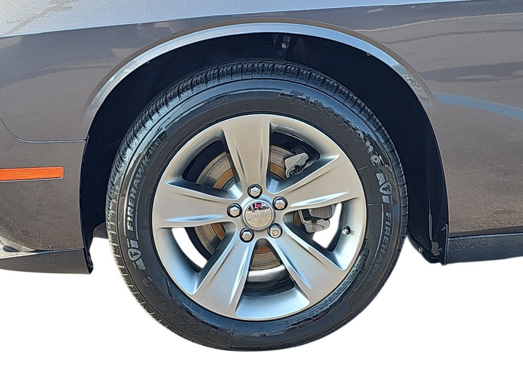 Used 2019 Dodge Challenger SXT RWD image 29