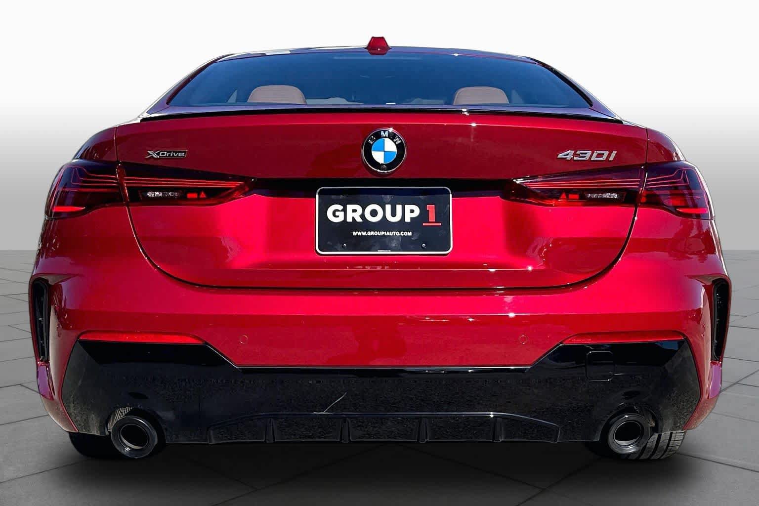Used 2025 BMW 430i xDrive Coupe w/ M Sport Package AWD/4WD image 4