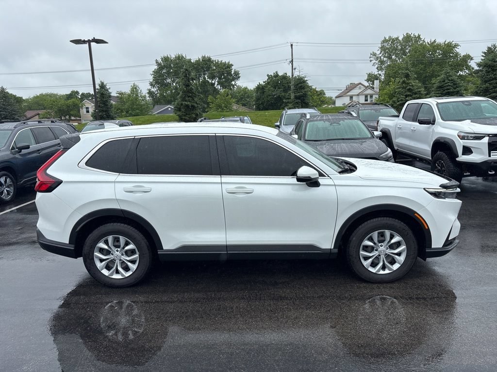 Used 2023 Honda CR-V LX image 2