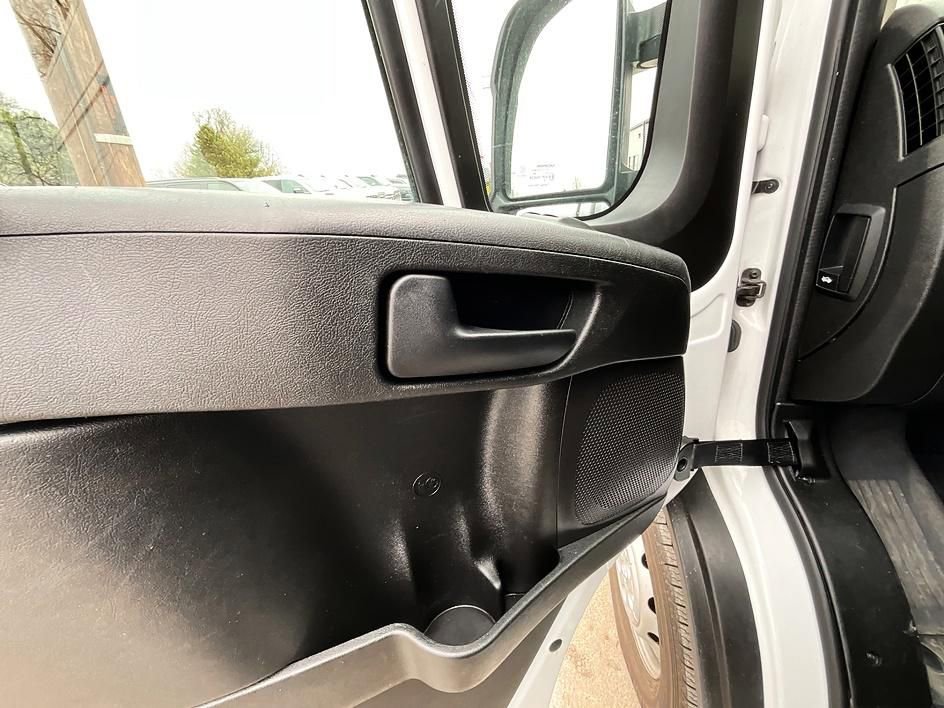 Used 2023 RAM ProMaster 2500 w/ Convenience Group image 13