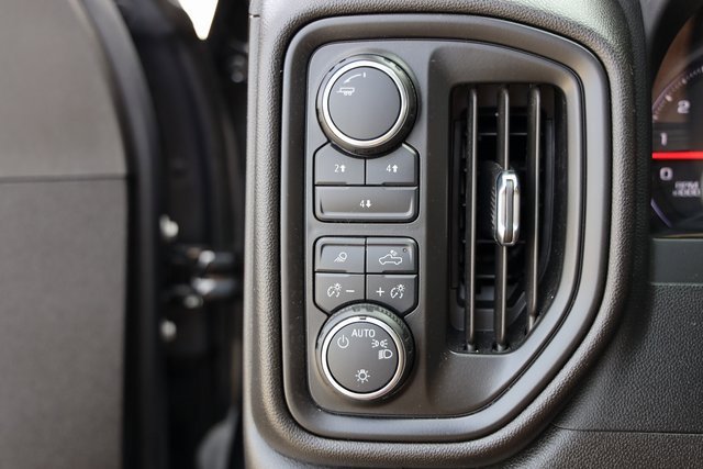 Certified 2025 Chevrolet Silverado 2500 Custom w/ Custom Value Package image 25