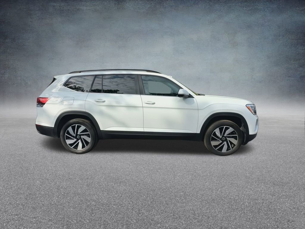 Used 2025 Volkswagen Atlas SE image 25