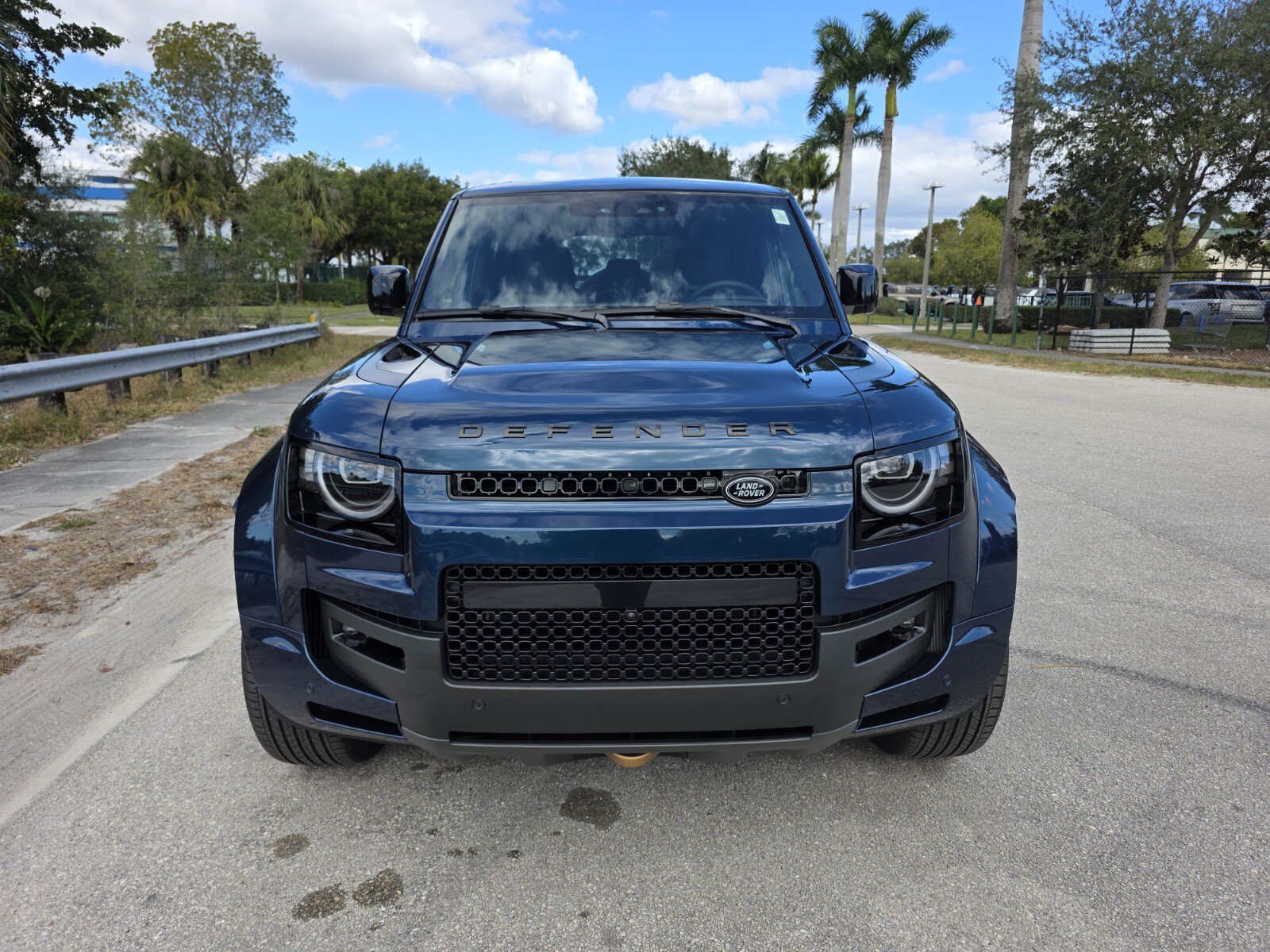 New 2026 Land Rover Defender 110 OCTA AWD/4WD image 8