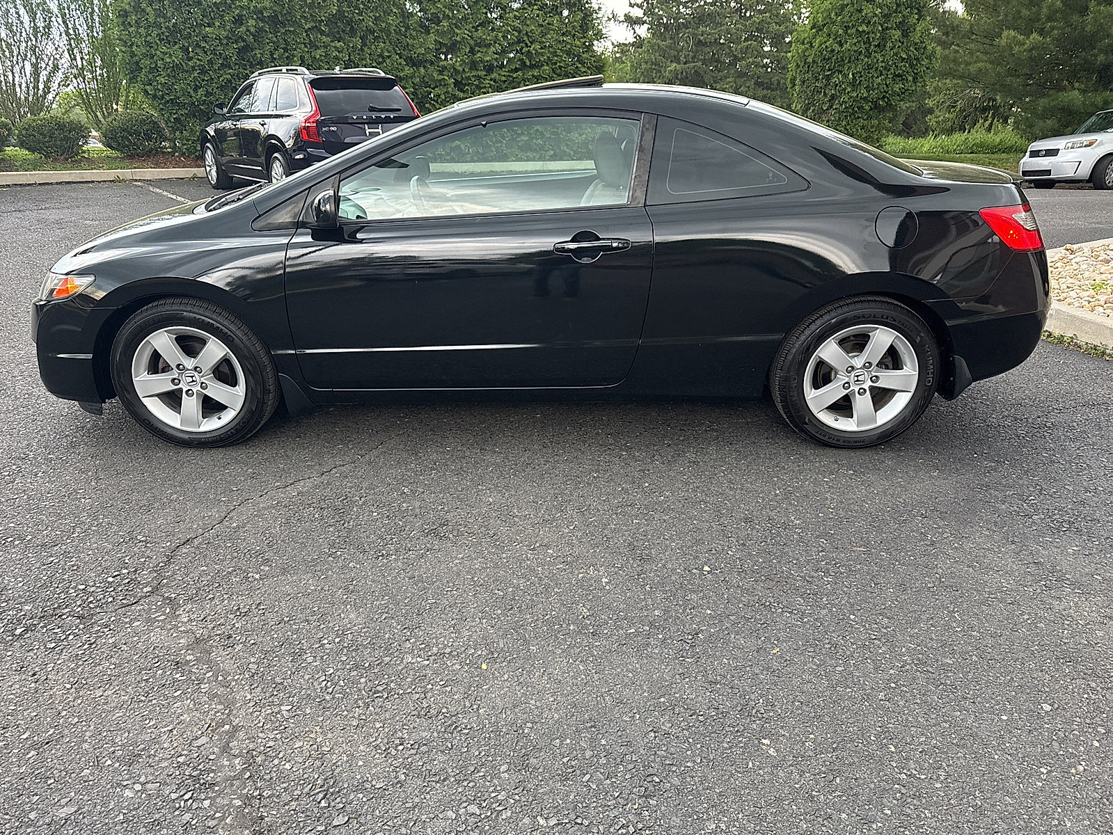 Used 2011 Honda Civic EX-L image 10