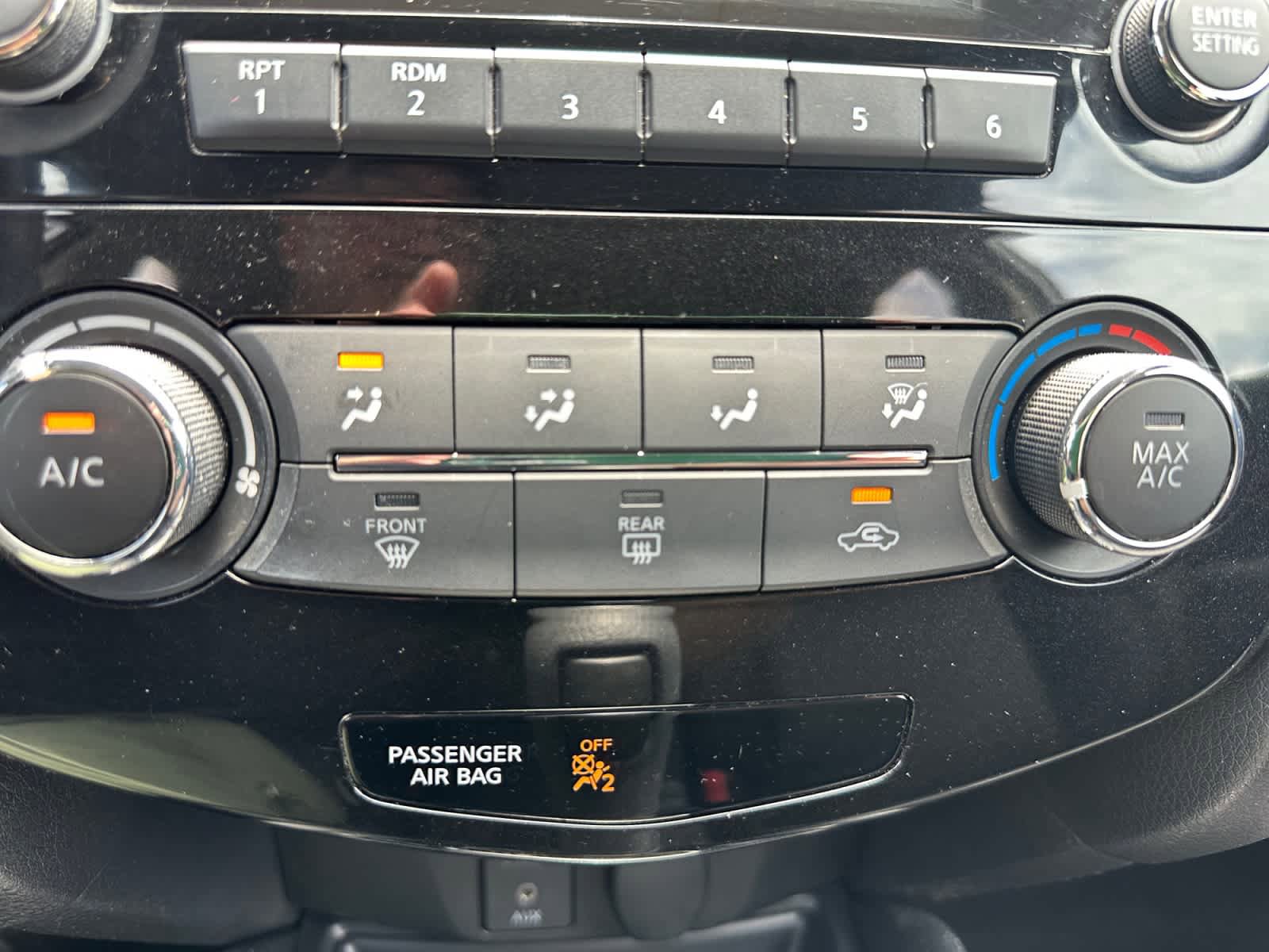 Used 2017 Nissan Rogue S w/ S Appearance Package AWD/4WD image 25