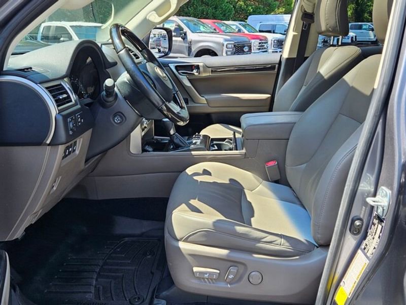 Used 2021 Lexus GX 460 Premium image 6