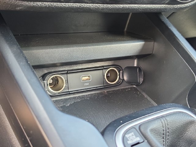 Certified 2025 Kia Soul LX FWD image 24