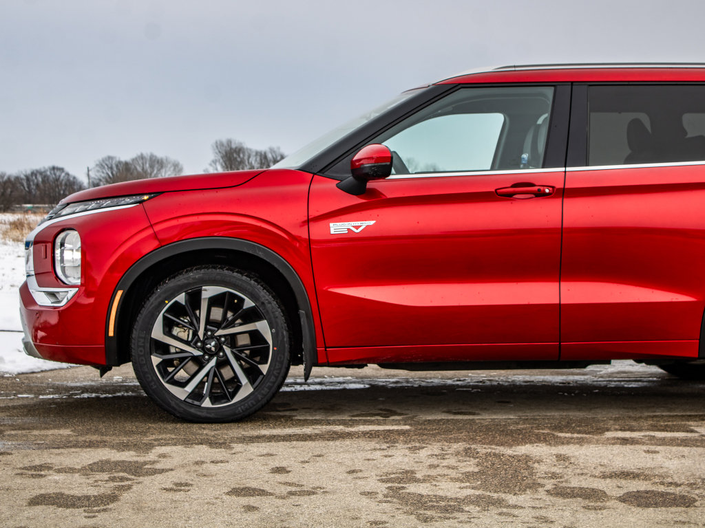 Used 2024 Mitsubishi Outlander SEL image 36