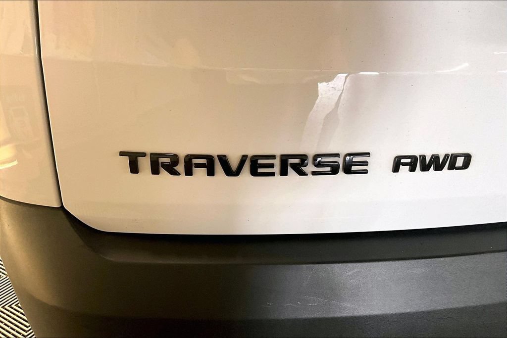 Used 2023 Chevrolet Traverse RS w/ LPO, Floor Liner Package AWD/4WD image 30