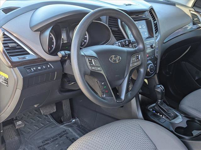 Used 2018 Hyundai Santa Fe SE w/ Cargo Package image 12