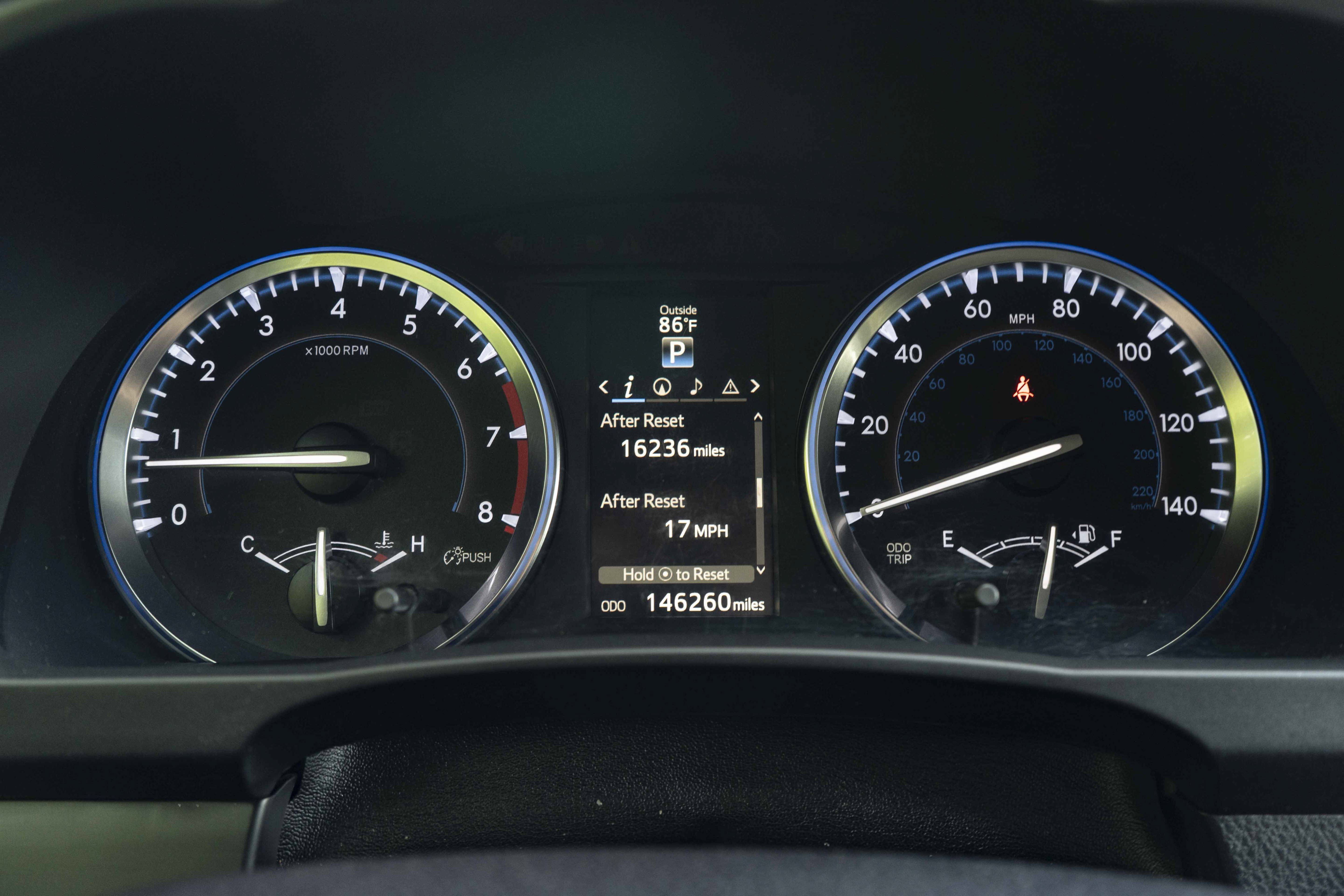 Used 2016 Toyota Highlander Limited FWD image 29