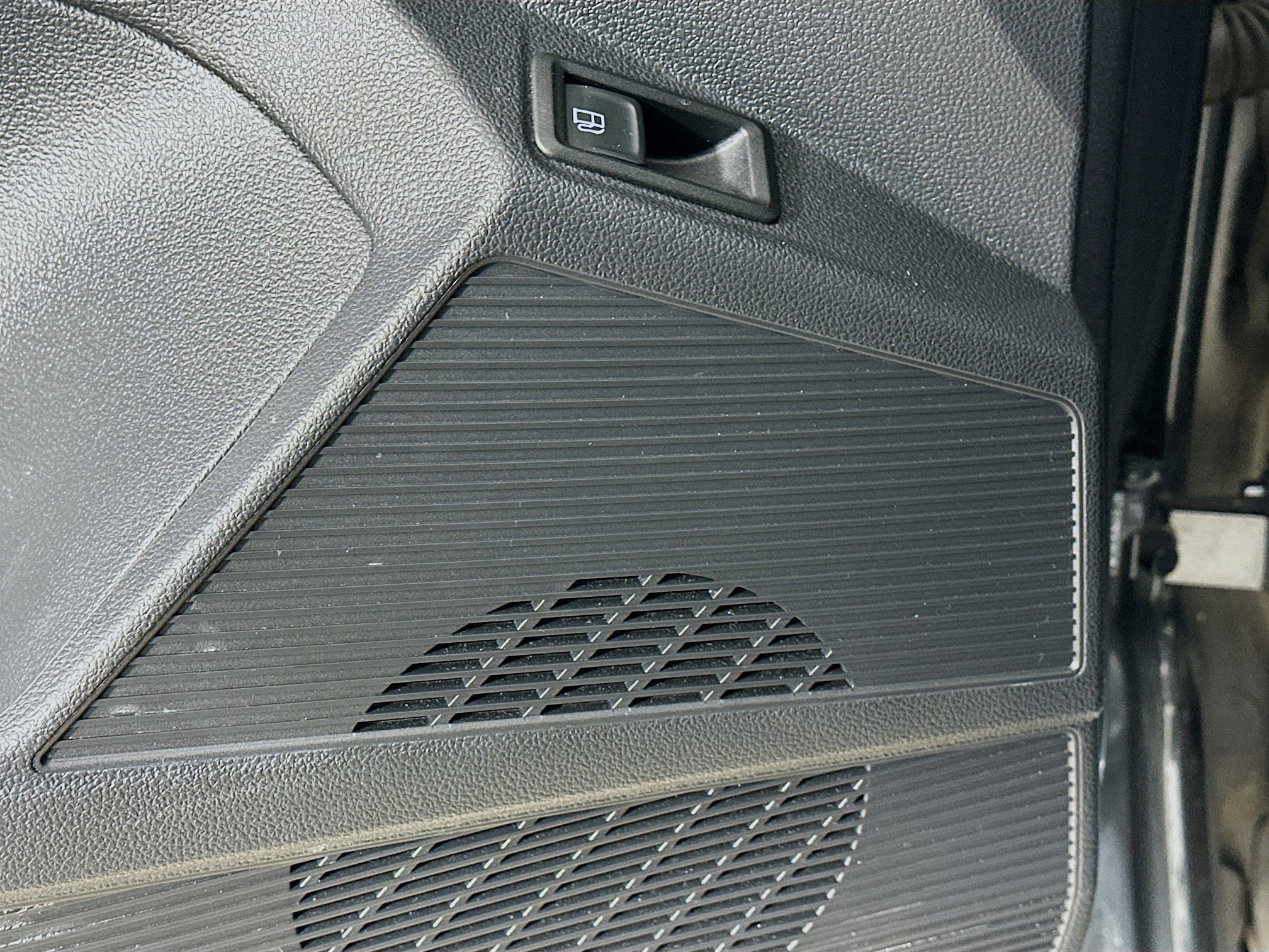 Used 2022 Volkswagen Taos SE w/ IQ.Drive SE Package image 24