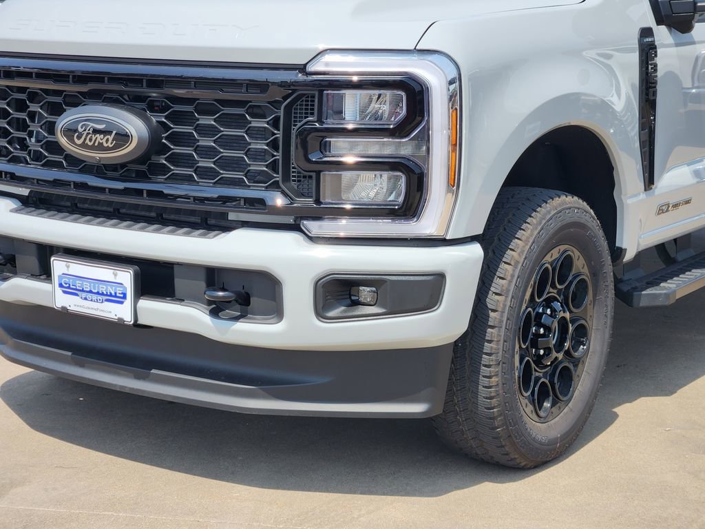 New 2026 Ford F350 4x4 Crew Cab Super Duty image 6