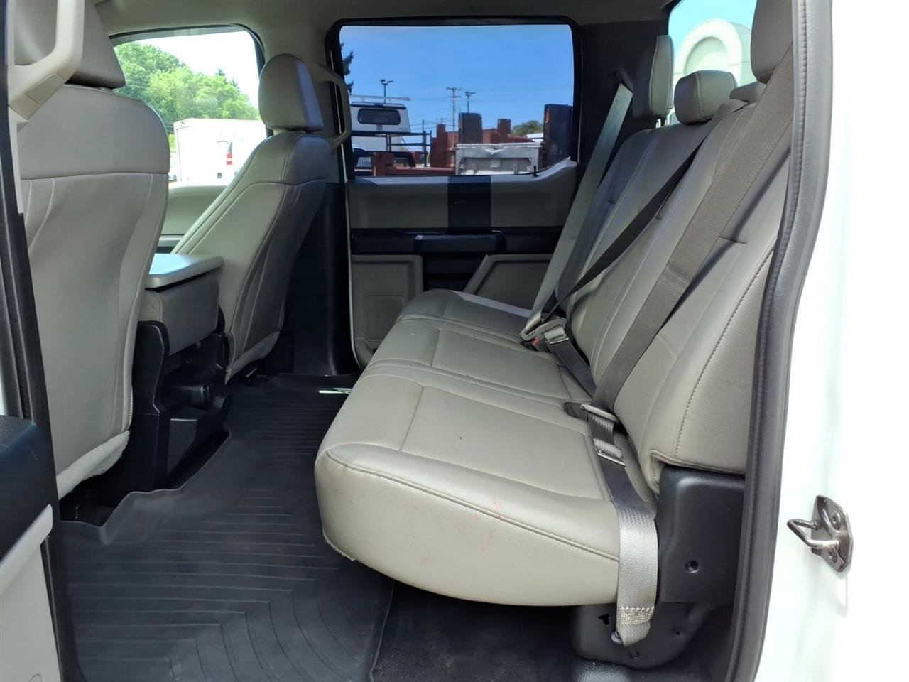 Used 2018 Ford F250 XL w/ Power Equipment Group AWD/4WD image 13