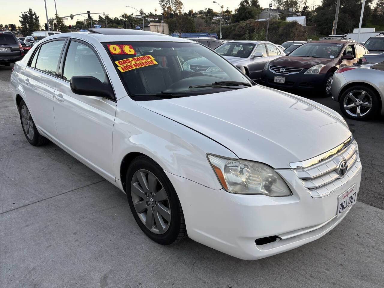 Used 2006 Toyota Avalon XL image 1