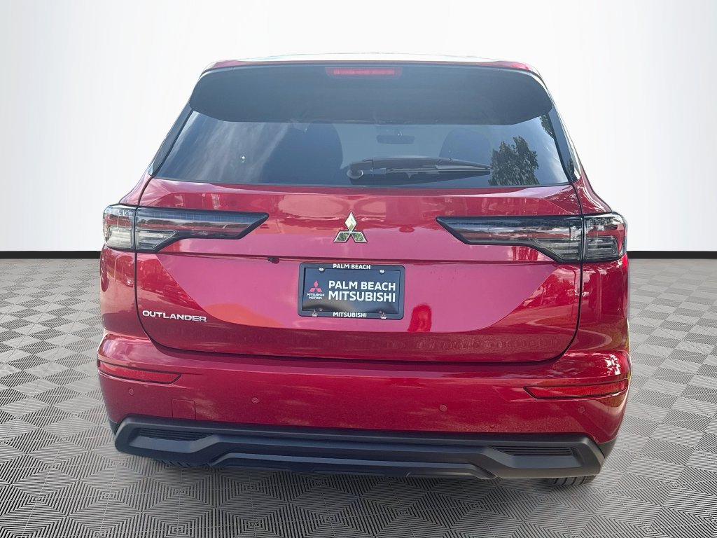 New 2026 Mitsubishi Outlander ES FWD image 6