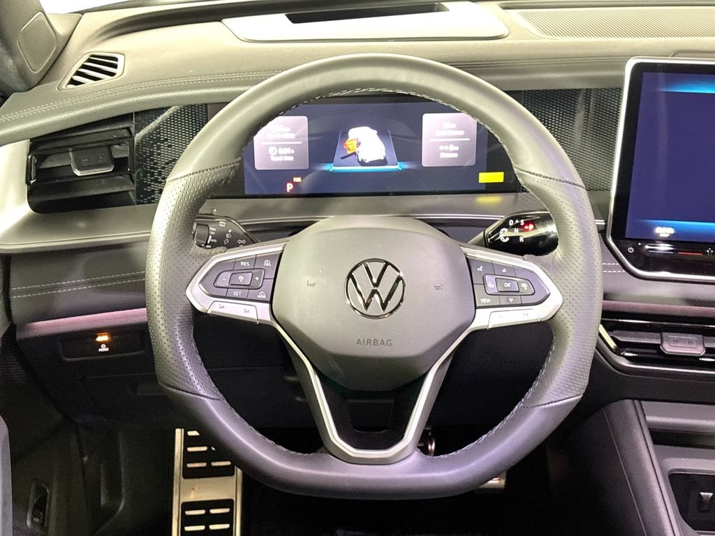 New 2026 Volkswagen Tiguan SE R-Line AWD/4WD image 13