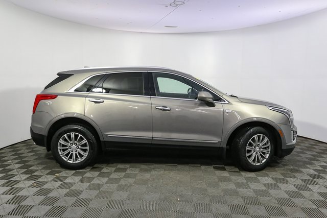Used 2017 Cadillac XT5 Luxury w/ Driver Awareness Package image 13