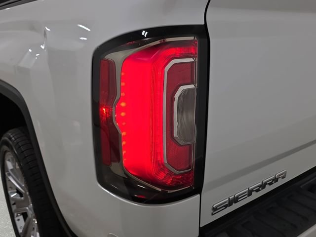 Used 2018 GMC Sierra 1500 Denali w/ Denali Ultimate Package AWD/4WD image 32