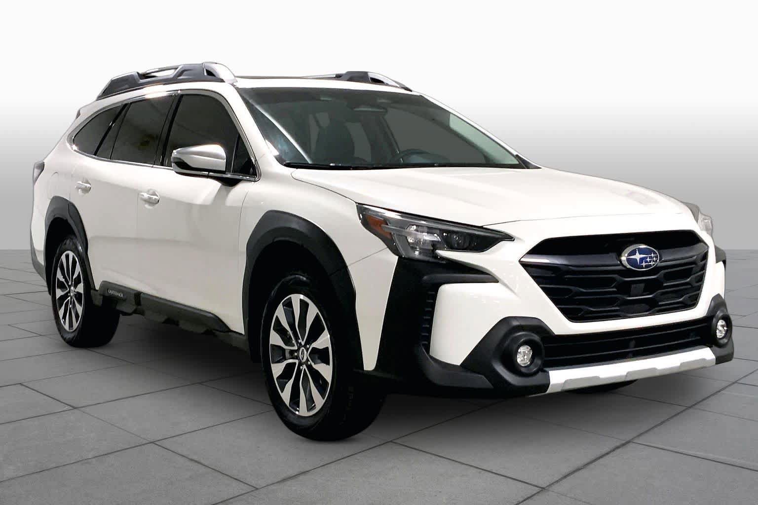 Used 2023 Subaru Outback Touring XT AWD/4WD image 2