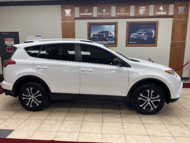 Used 2017 Toyota RAV4 LE image 6