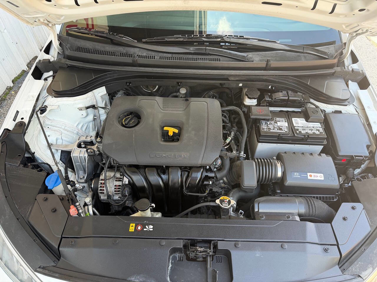 Used 2019 Hyundai Elantra SE w/ Cargo Package FWD image 31
