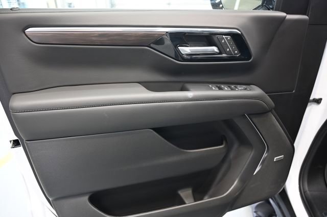 New 2026 Chevrolet Suburban Z71 w/ Comfort Package image 27
