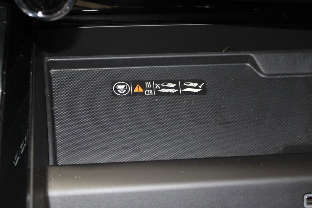Used 2025 Chevrolet Tahoe Premier AWD/4WD image 49