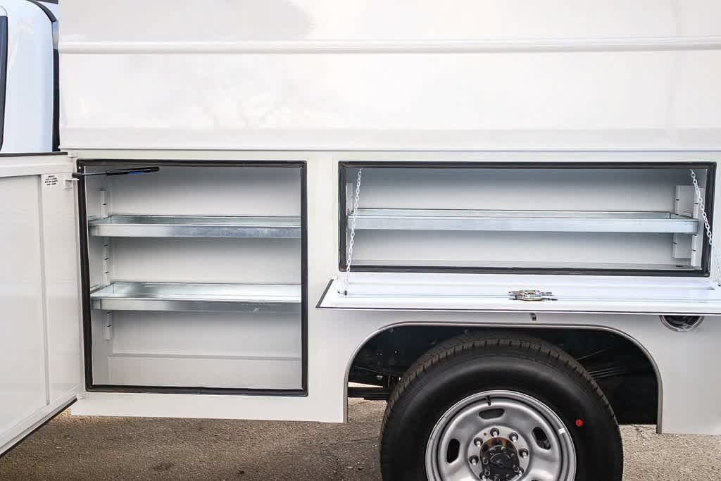 New 2026 Ford F350 XL w/ XL Chrome Package RWD image 14