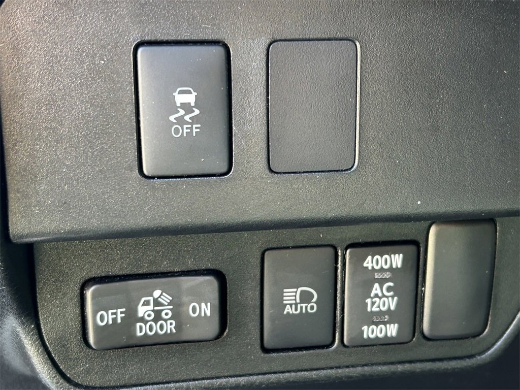 Used 2021 Toyota Tacoma TRD Off-Road image 25