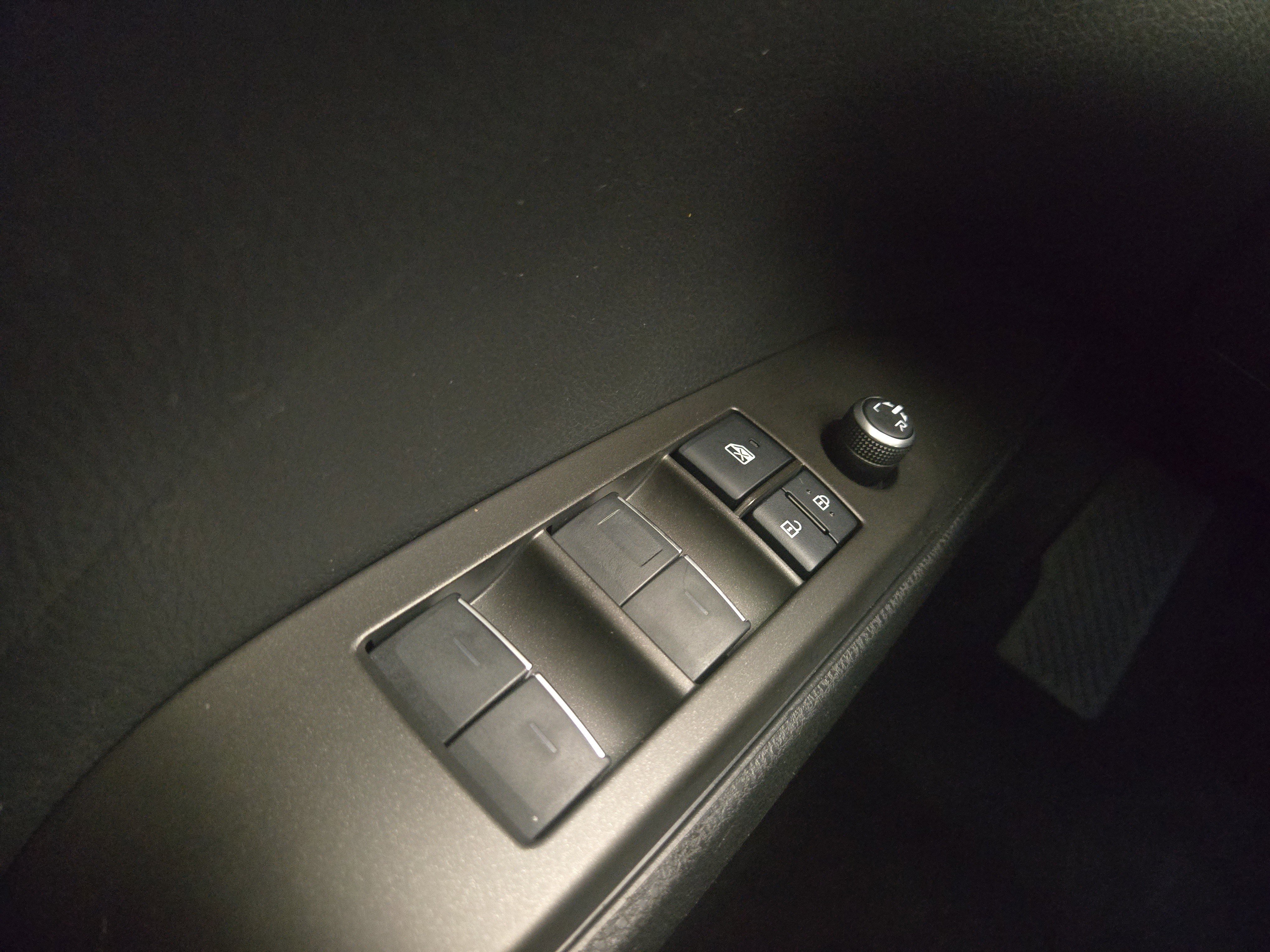 Used 2022 Toyota Camry XSE image 31