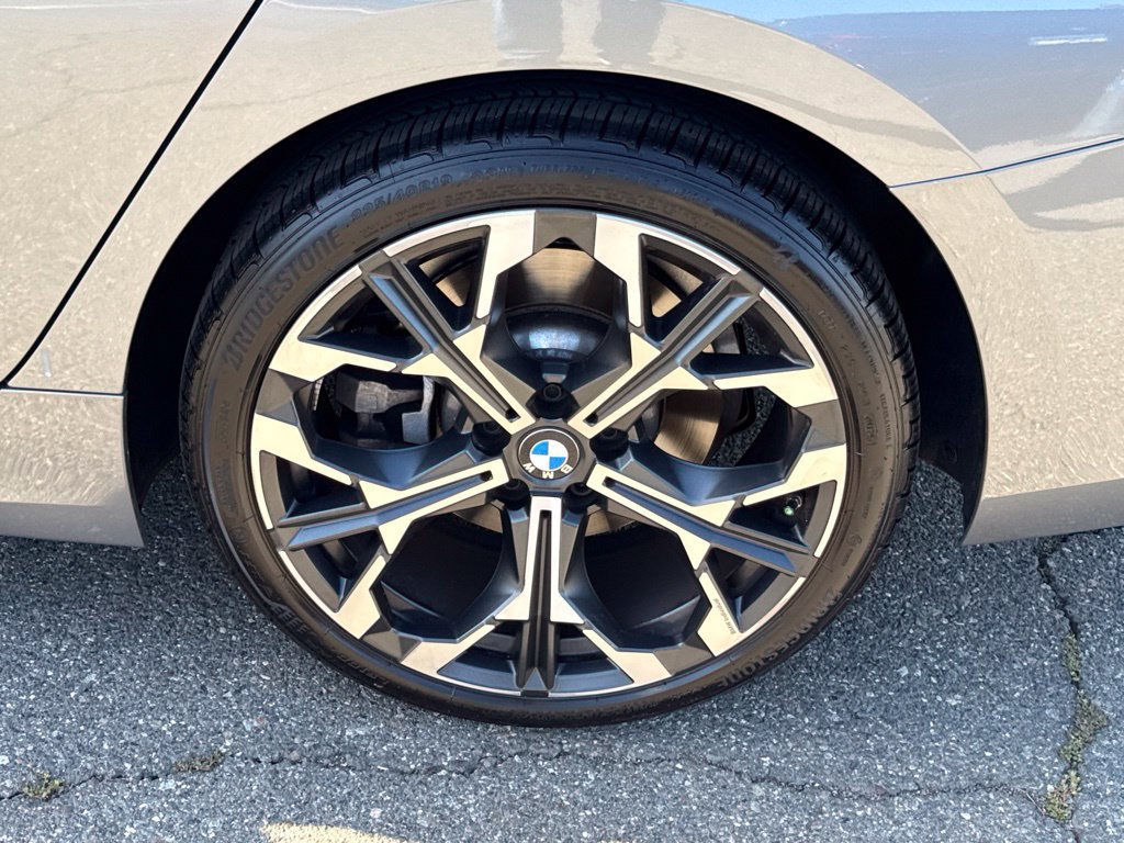 Used 2026 BMW 330i Sedan w/ Premium Package RWD image 14