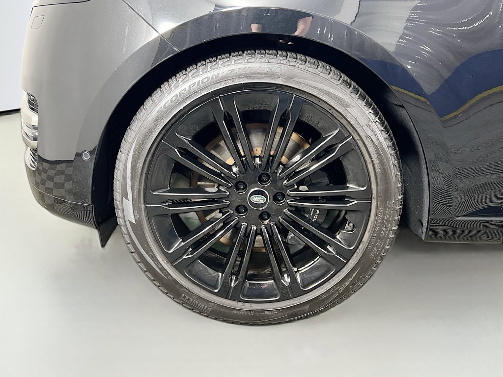Used 2023 Land Rover Range Rover SE AWD/4WD image 33