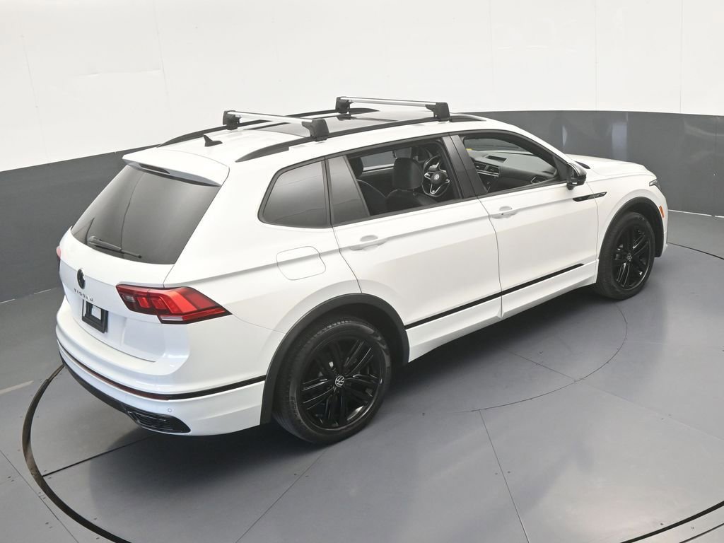 Used 2022 Volkswagen Tiguan SE R-Line image 49