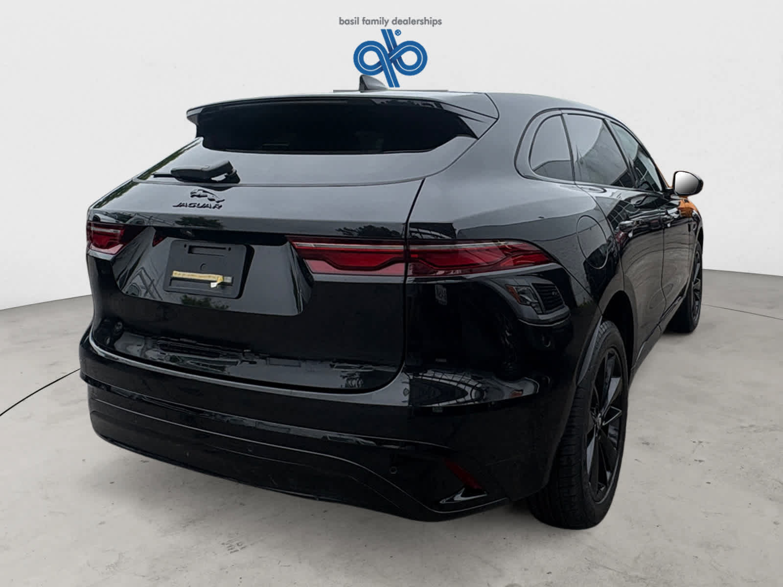 Used 2024 Jaguar F-PACE R-Dynamic S AWD/4WD image 7