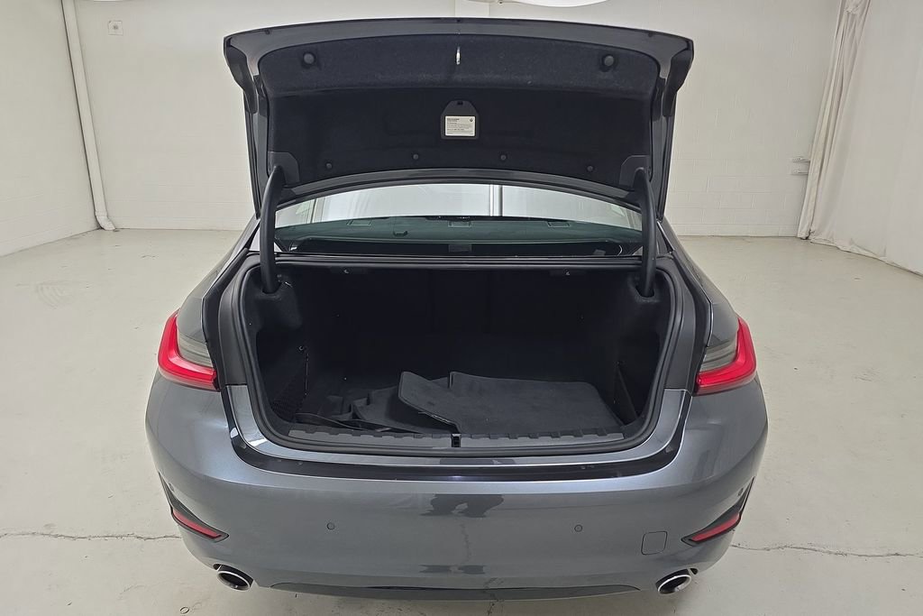 Certified 2021 BMW 330i xDrive Sedan w/ Driving Assistance Package image 28