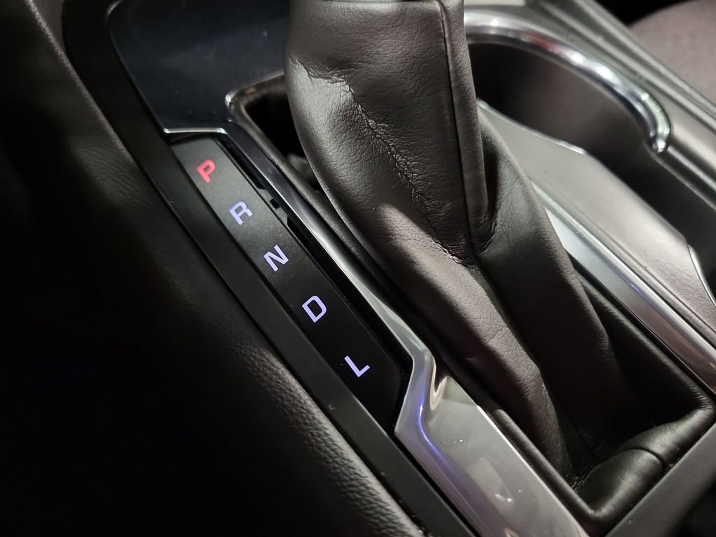 Used 2024 Chevrolet Equinox LT FWD image 16