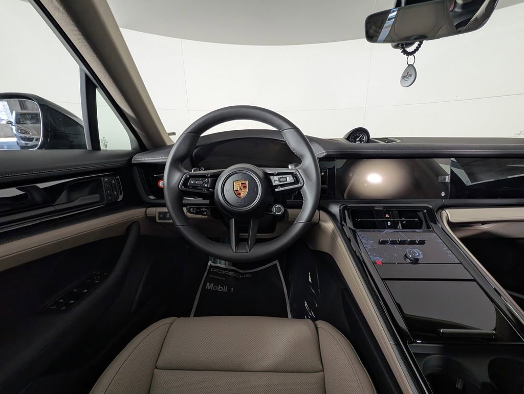 New 2026 Porsche Panamera 4 image 22