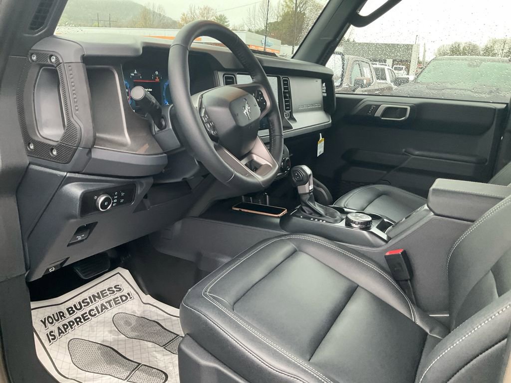 New 2026 Ford Bronco Badlands image 15