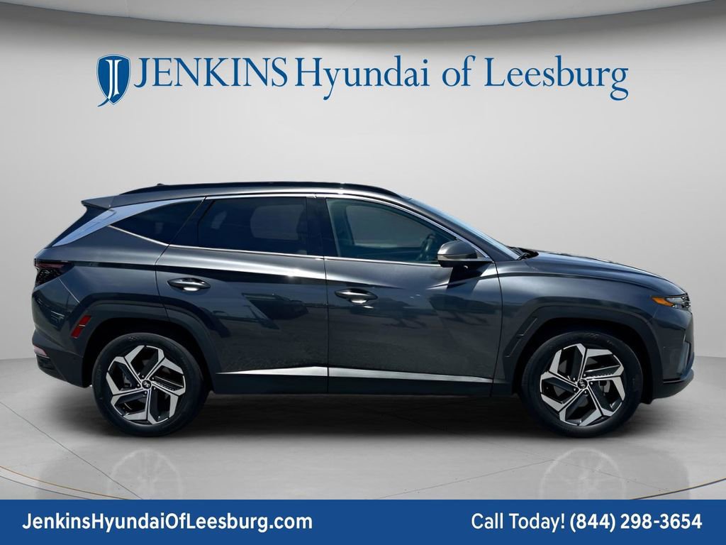 Used 2022 Hyundai Tucson Limited w/ Cargo Package FWD image 3